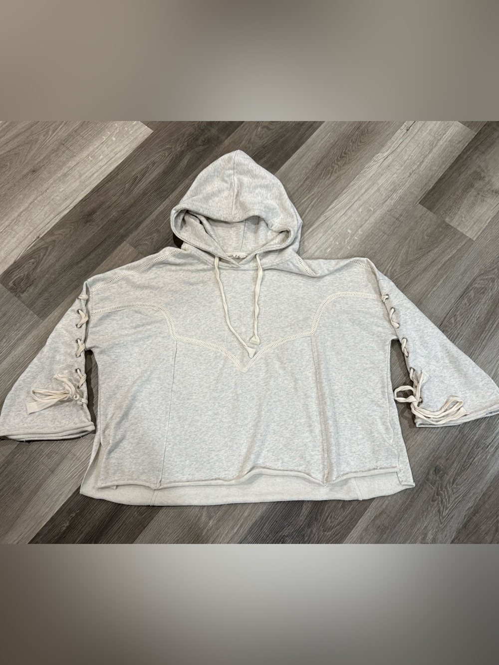 POL Women’s Size Medium OVERSIZED Hoodie Laced Tie Sleeves Oatmeal Heather